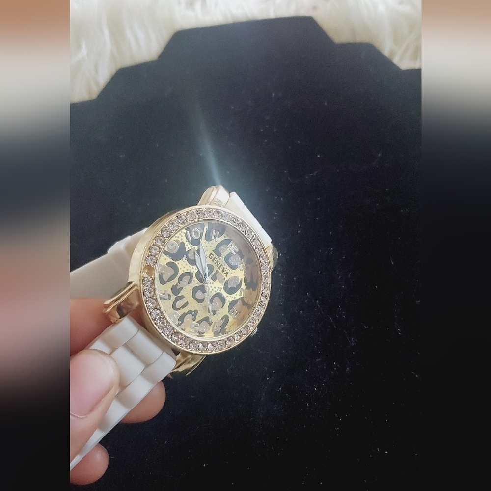 Wrist watch 🌴